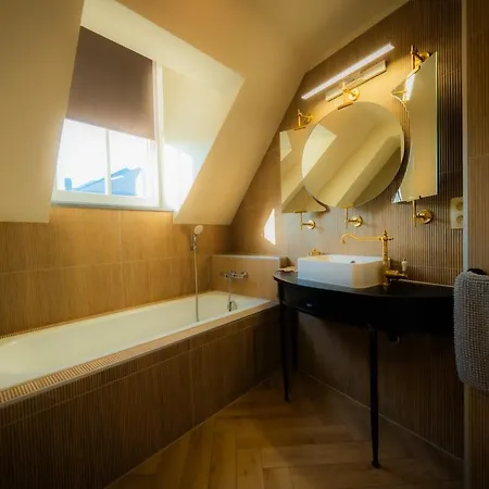 Royal Stage - Grand Place Apartment