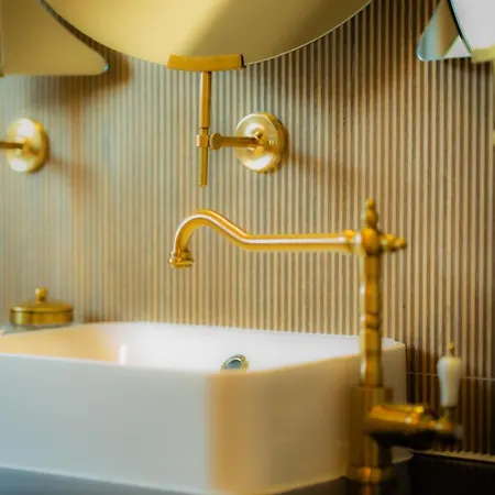 Royal Stage - Grand Place Apartment